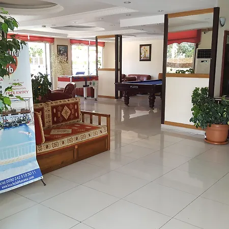 Aparthotel Primera & App