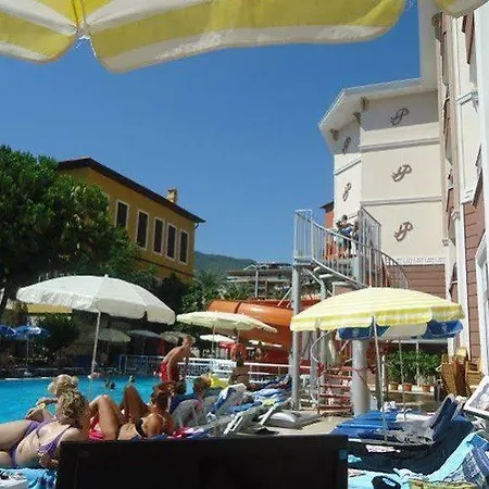 Primera & App Apart Otel